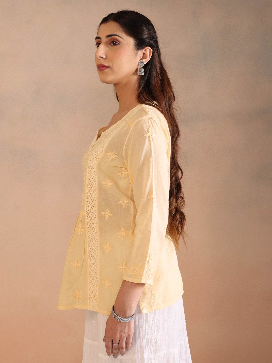 SAHRA MULMUL TOP - KRI CHIKANKARI