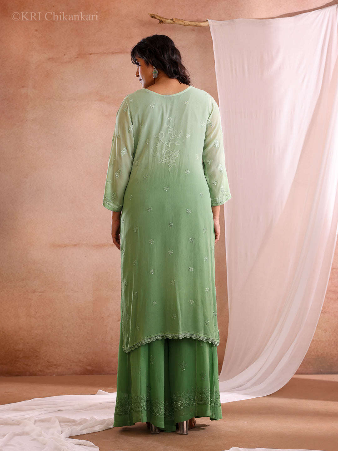 VANYA GEORGETTE KURTA