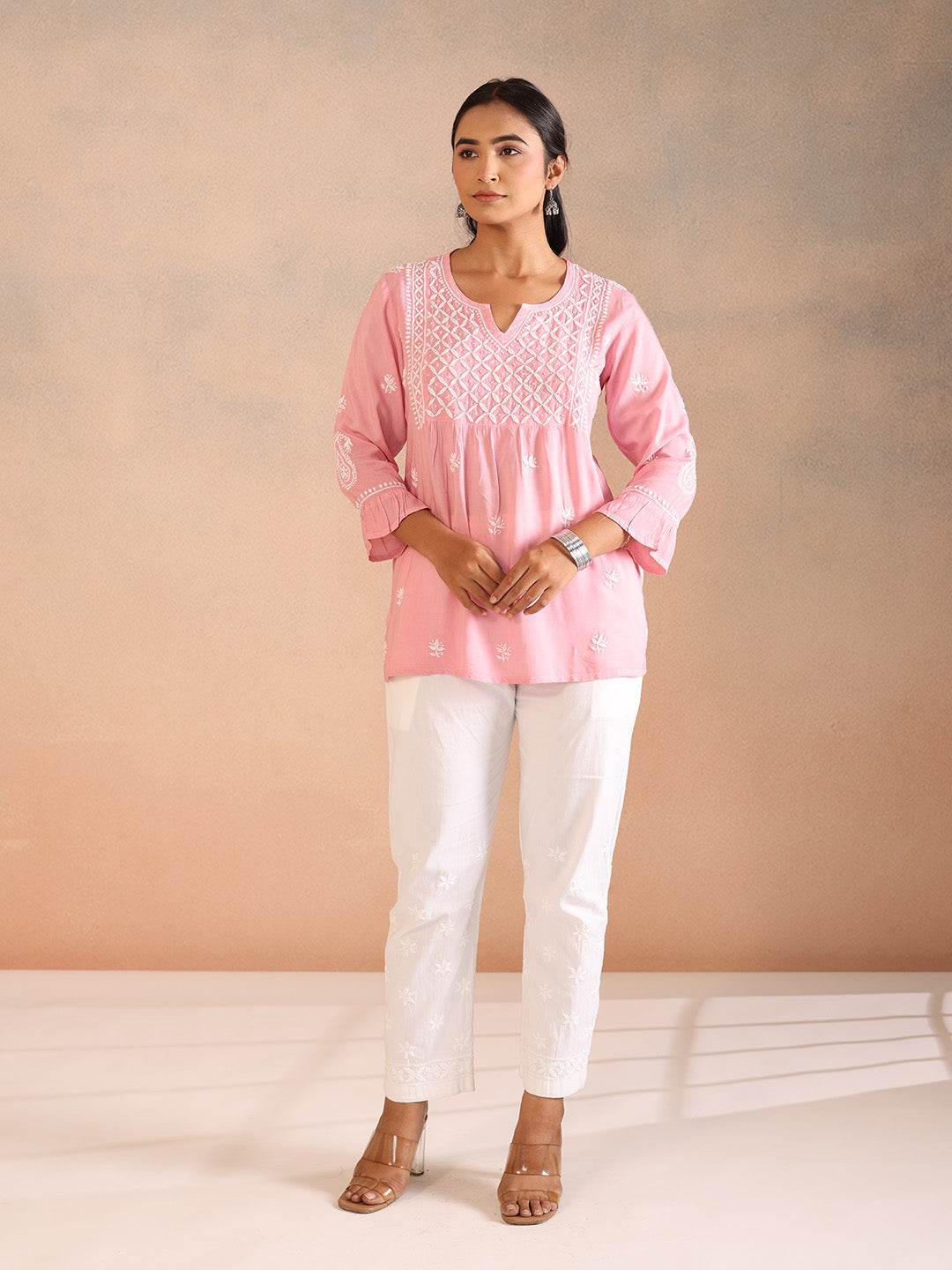 MANZARI MODAL TOP - KRI CHIKANKARI
