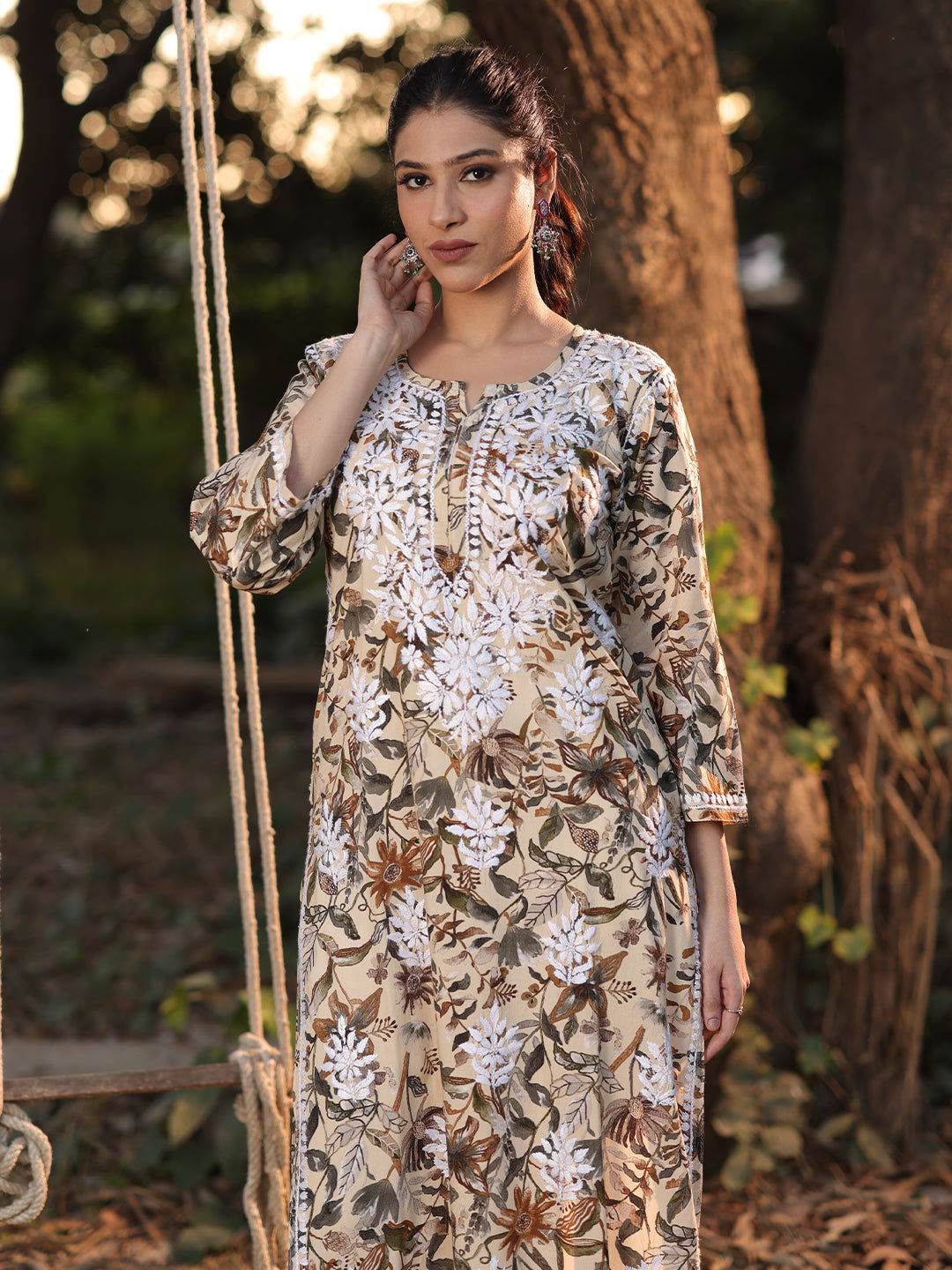 KANEEZ Chikankari Rayon Printed Kurta - KRI CHIKANKARI
