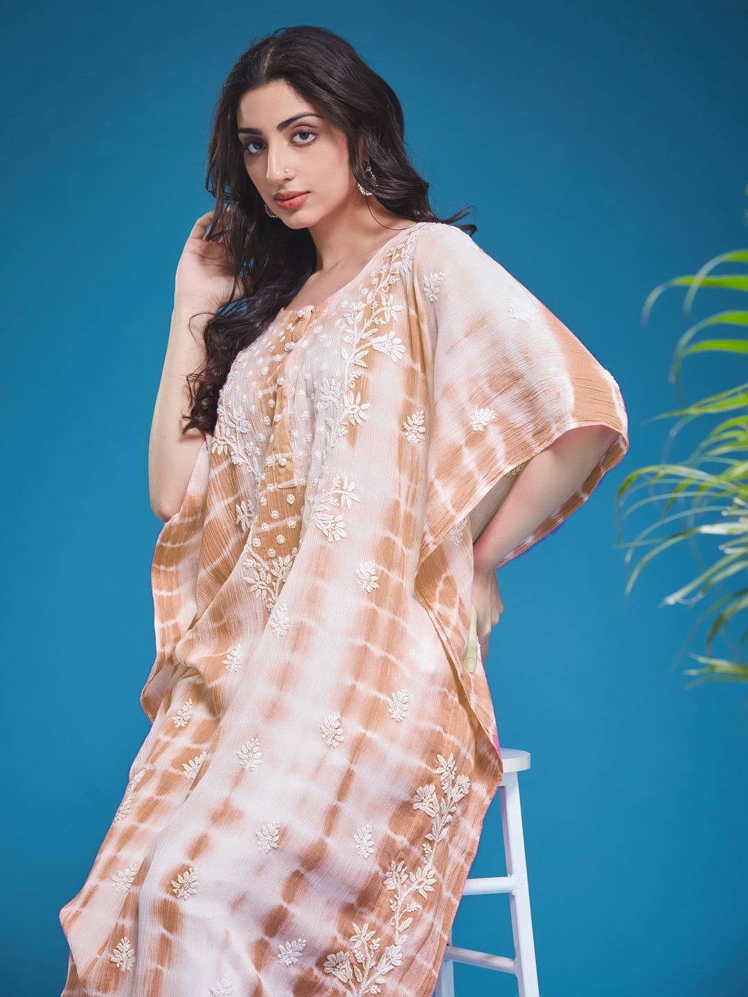 KAPAASI Chikankari Tie-Dye Kaftan - KRI CHIKANKARI