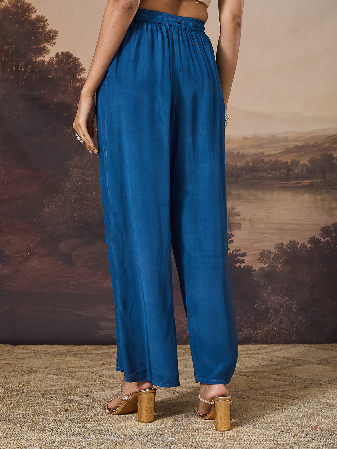 ZARQASH CHIKANKARI GEORGETTE BLUE KAFTAN SET