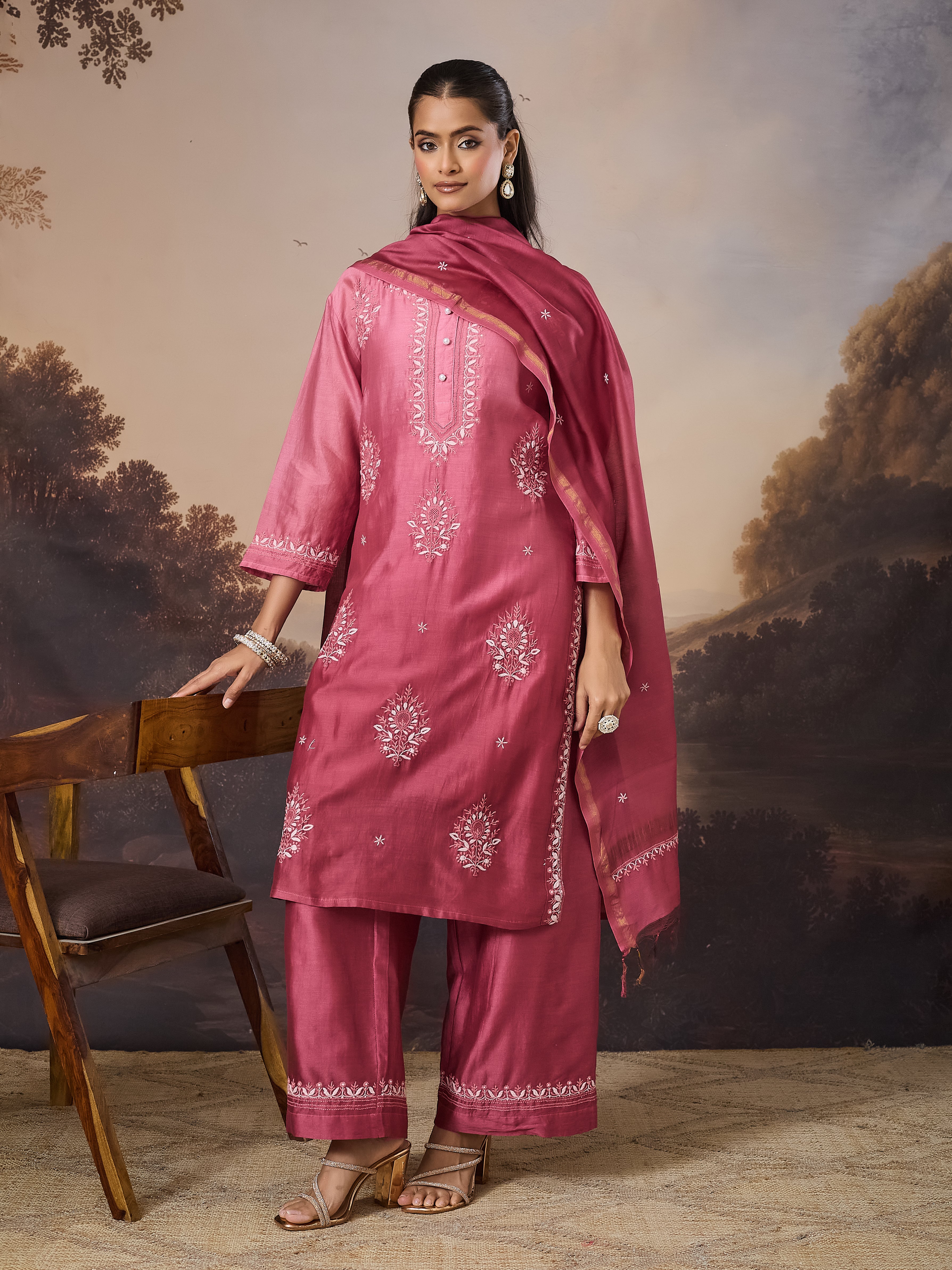 ANBAR CHIKANKARI CHANDERI PINK KURTA SET