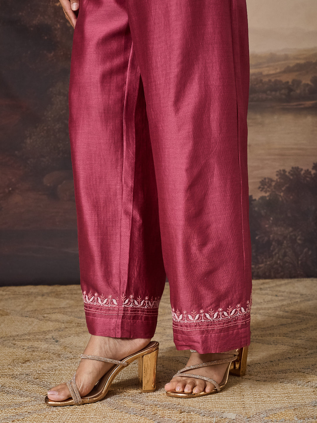 ANBAR CHIKANKARI CHANDERI PINK KURTA SET