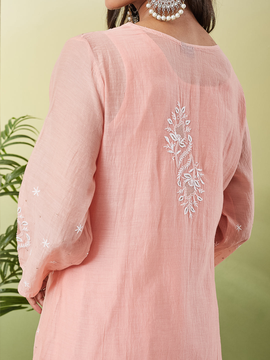JHALAK CHIKANKARI MUL CHANDERI PEACH KURTA
