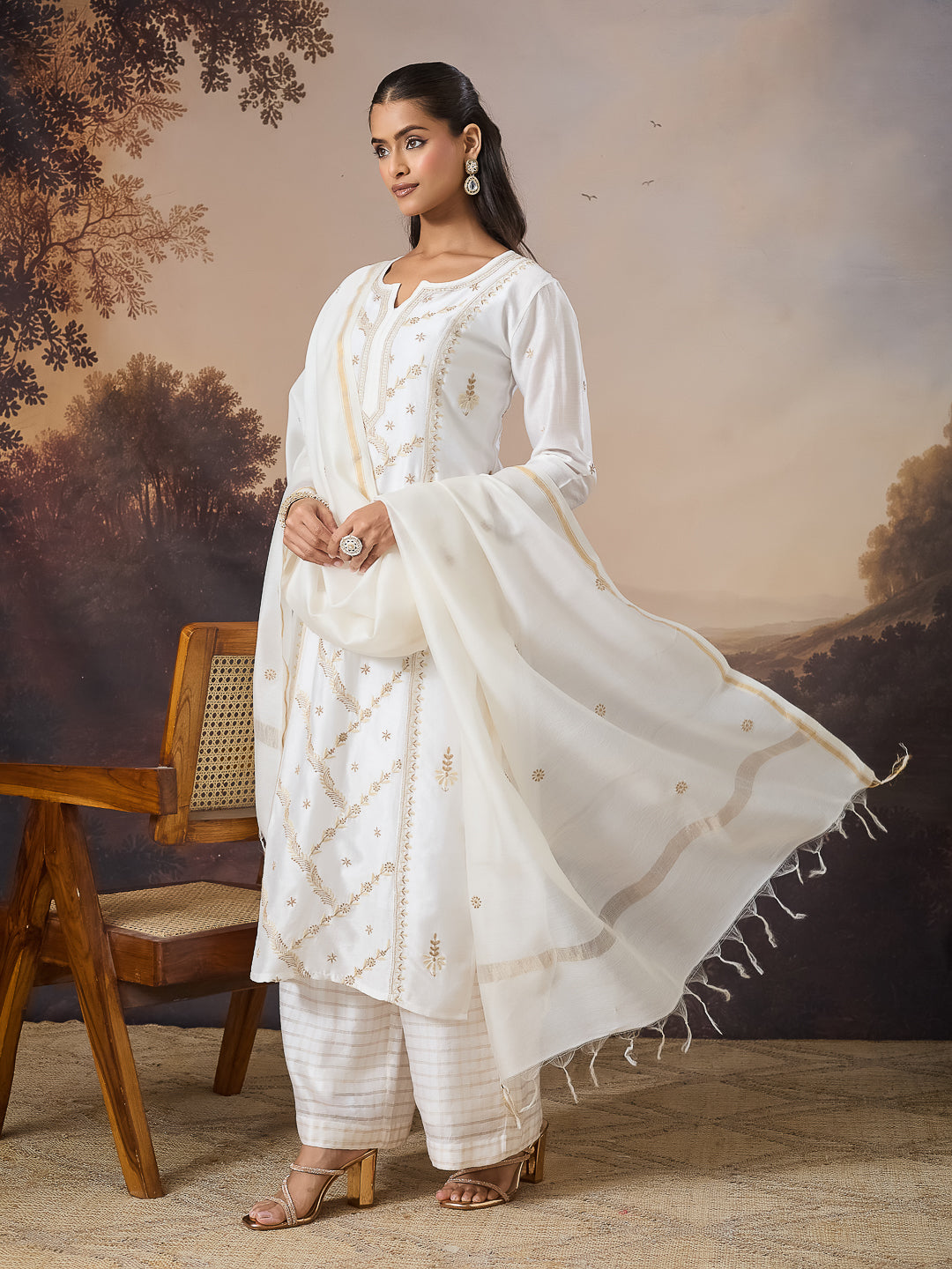 TIRAAZ CHIKANKARI CHANDERI IVORY KURTA