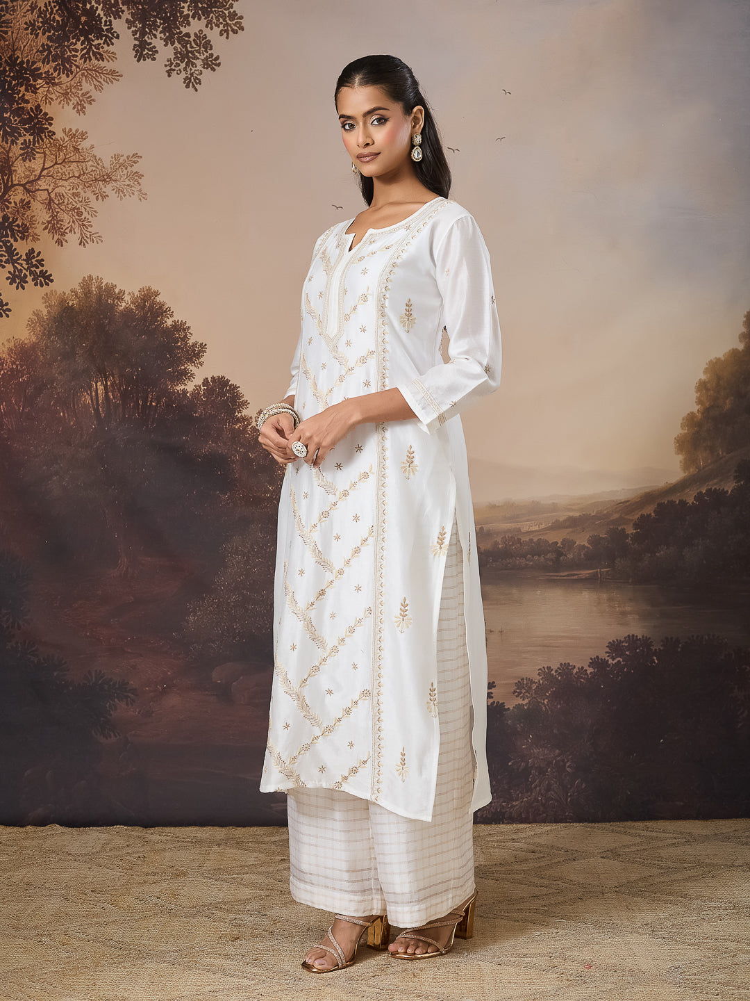 TIRAAZ CHIKANKARI CHANDERI IVORY KURTA