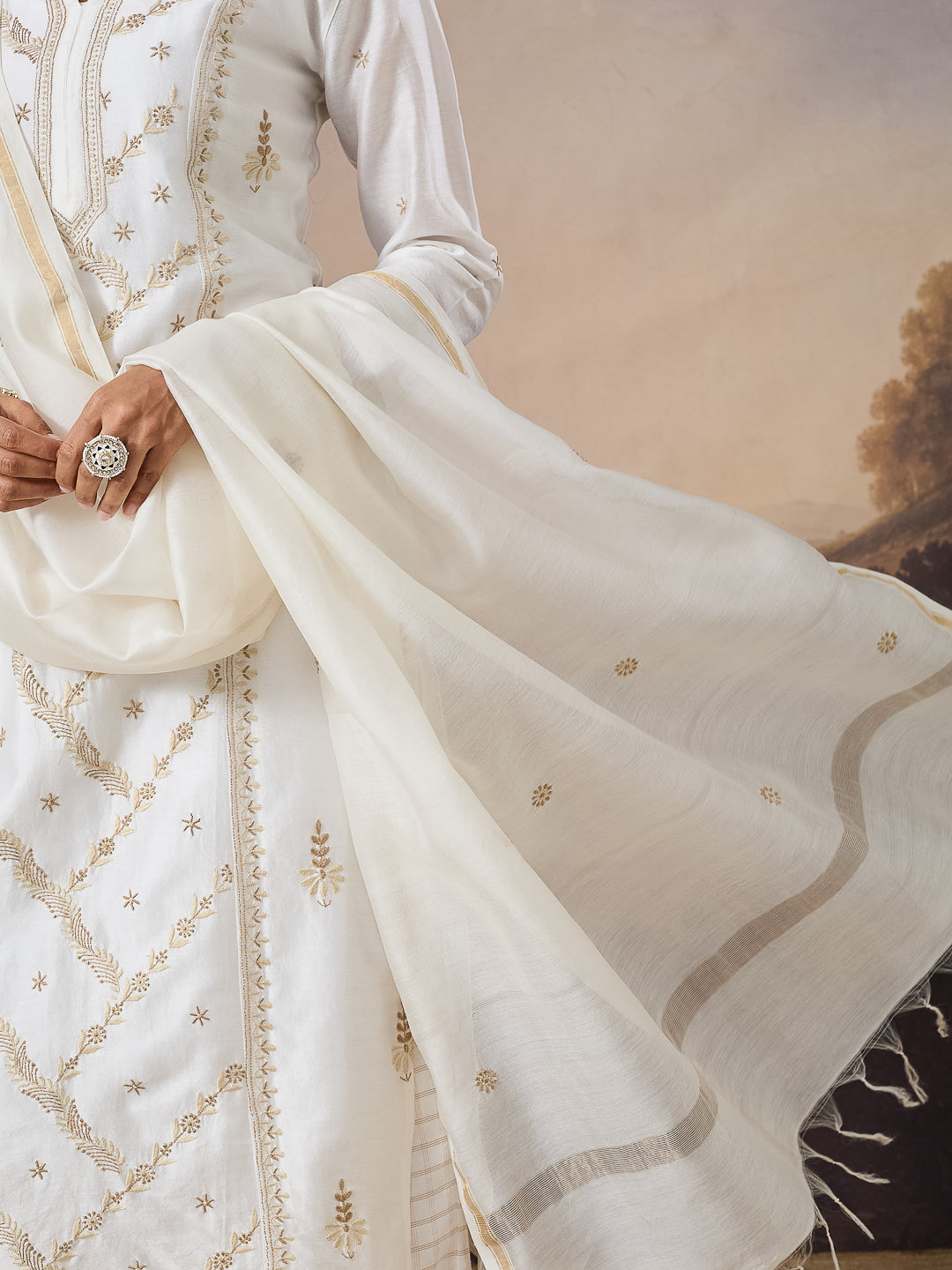 TIRAAZ CHIKANKARI CHANDERI IVORY DUPATTA