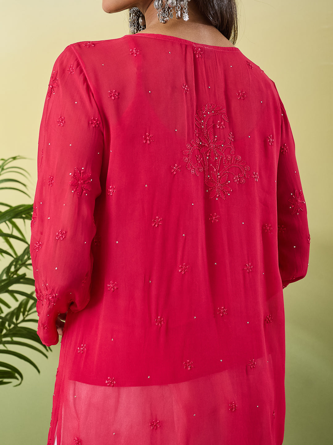 JUHI CHIKANKARI GEORGETTE MAGENTA TOP
