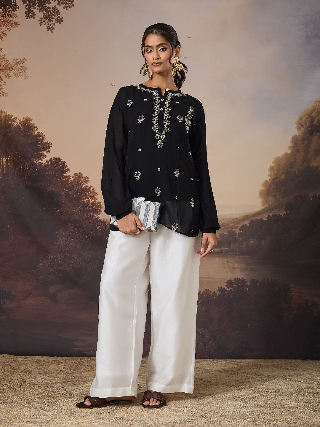 ARIZA CHIKANKARI GEORGETTE BLACK TOP