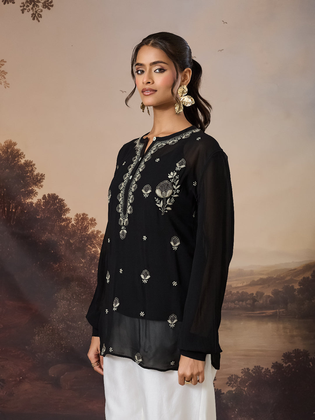 ARIZA CHIKANKARI GEORGETTE BLACK TOP