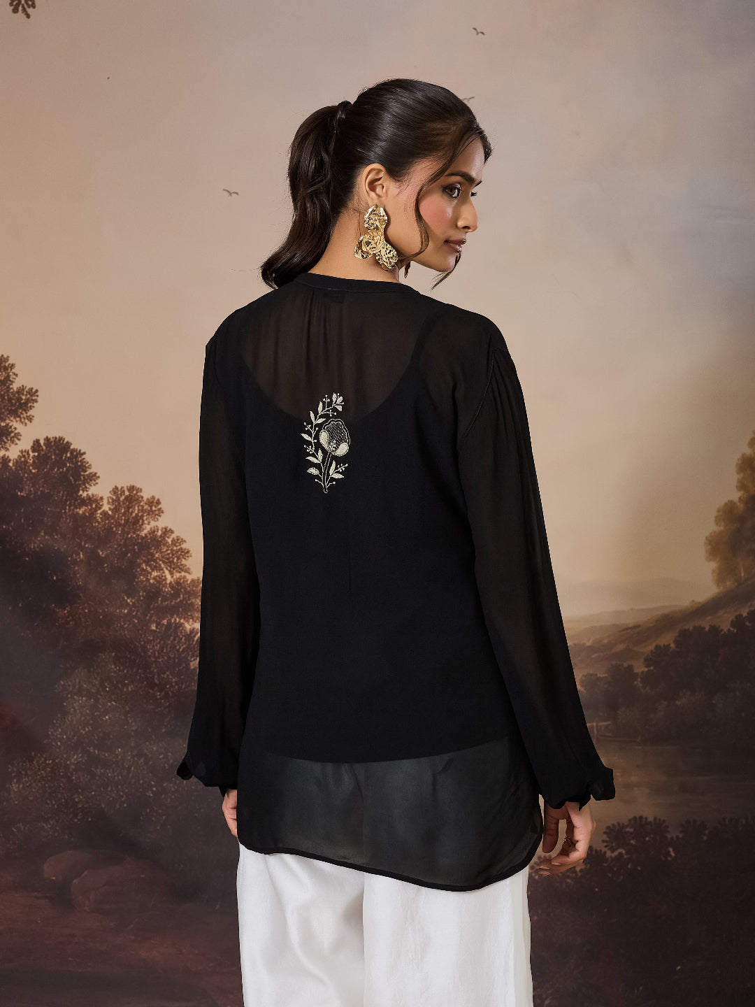 ARIZA CHIKANKARI GEORGETTE BLACK TOP