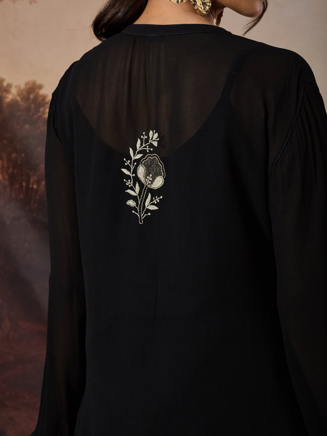 ARIZA CHIKANKARI GEORGETTE BLACK TOP