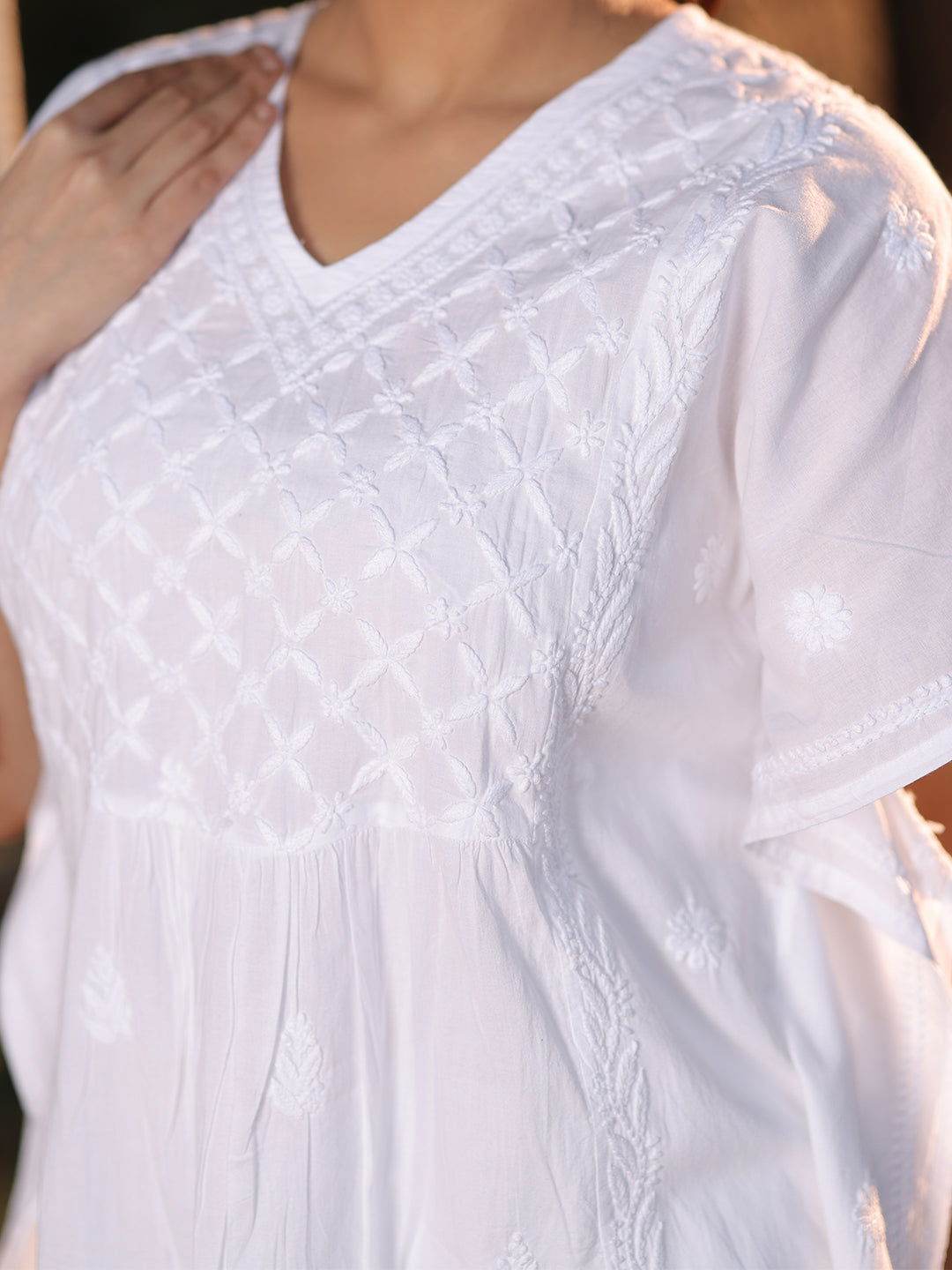 SAIRA Chikankari Cotton Kaftaan - KRI CHIKANKARI