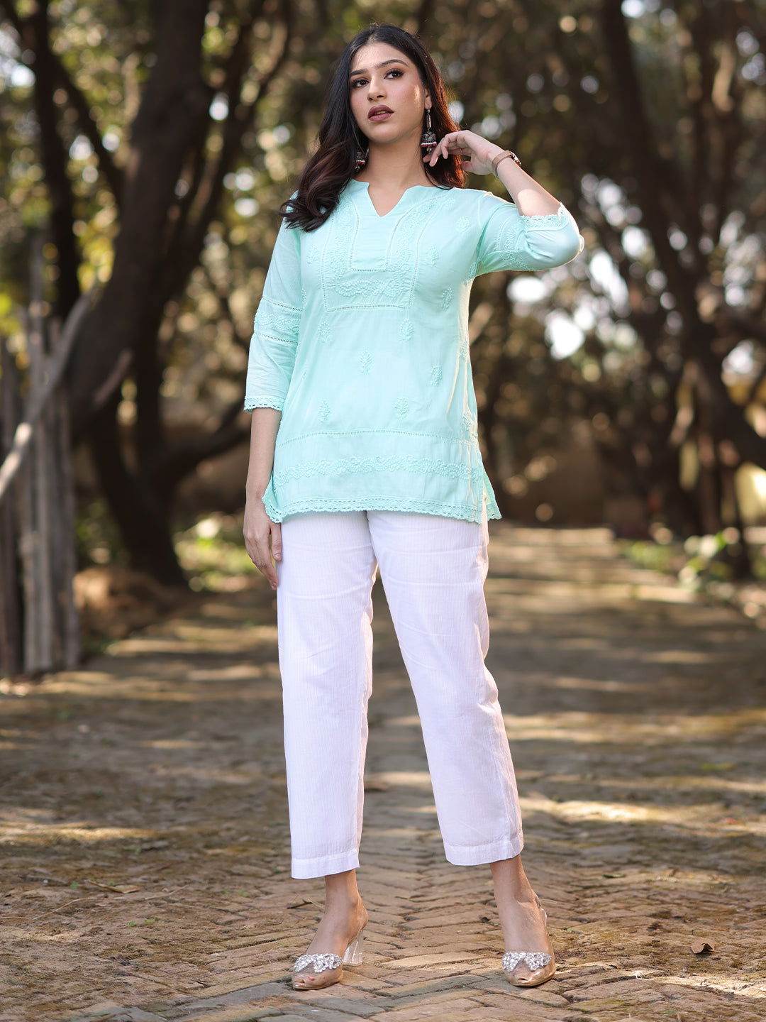 SARA Chikankari Mumul top - KRI CHIKANKARI