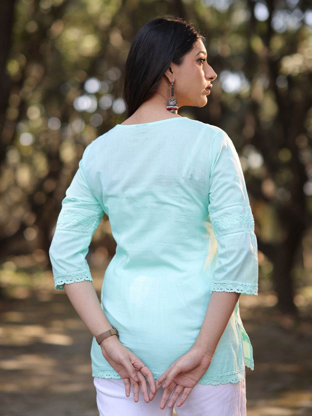 SARA Chikankari Mumul top - KRI CHIKANKARI