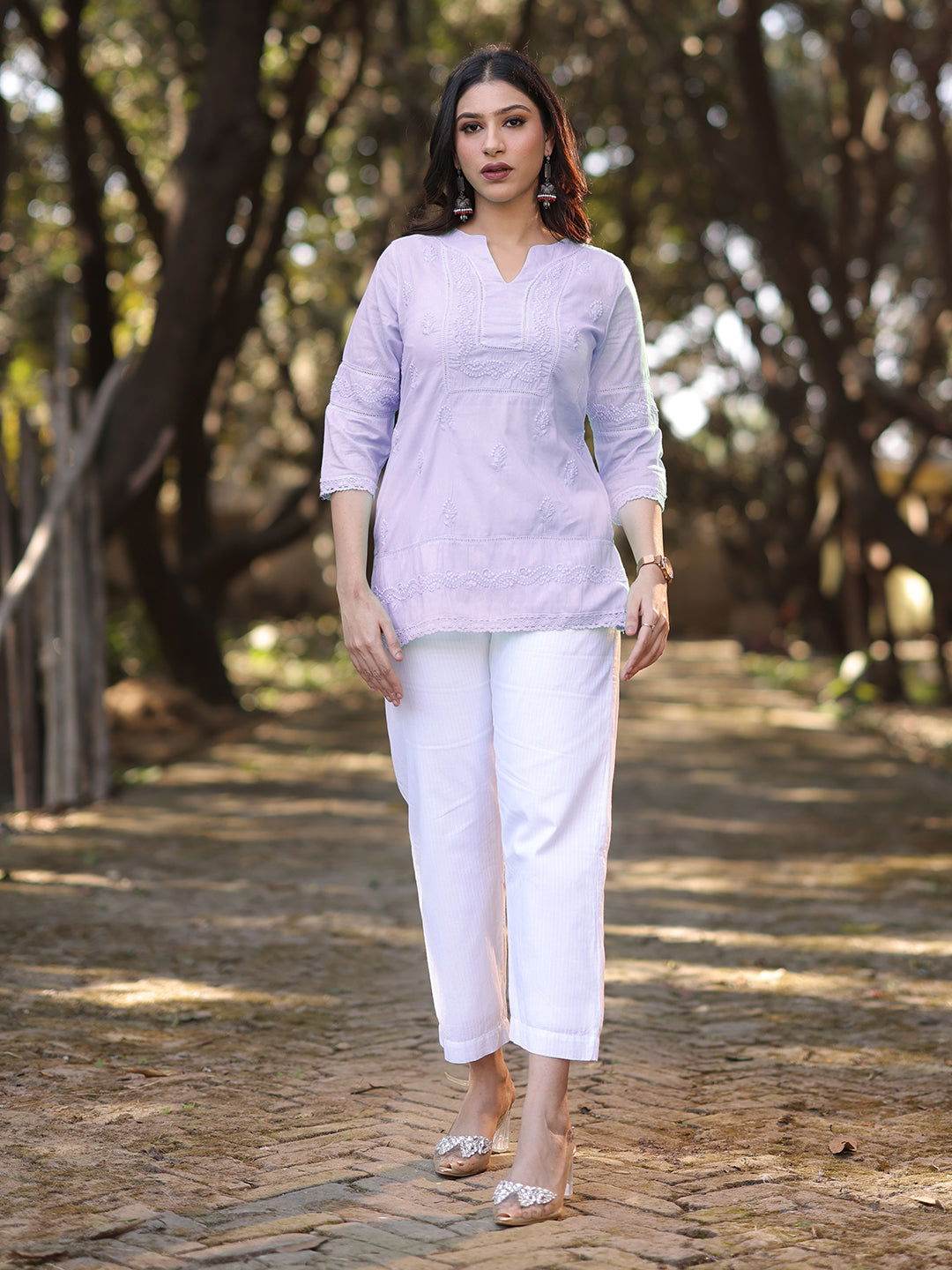 SARA Chikankari Mumul top - KRI CHIKANKARI