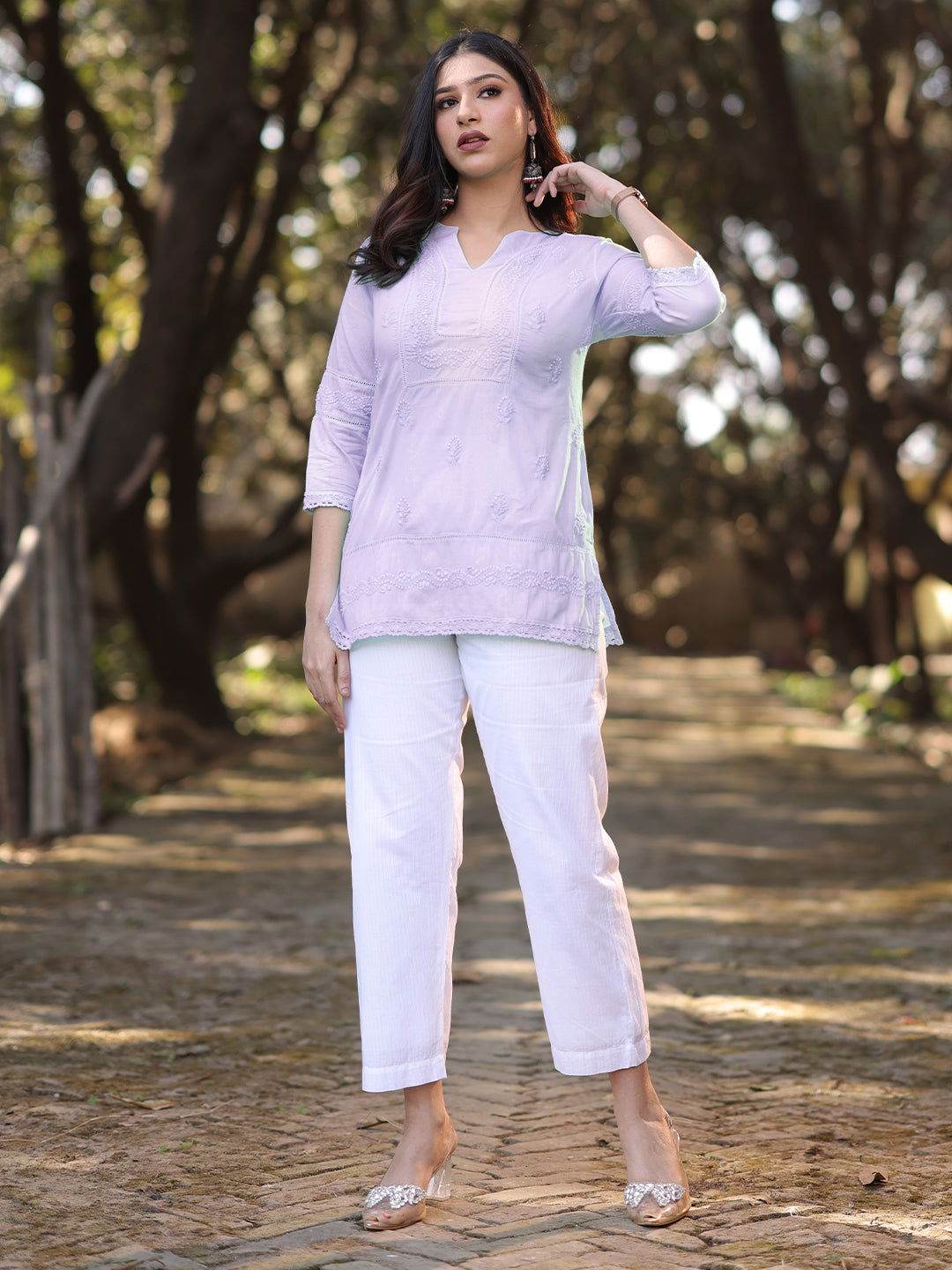 SARA Chikankari Mumul top - KRI CHIKANKARI