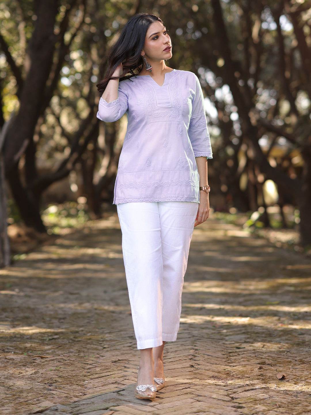 SARA Chikankari Mumul top - KRI CHIKANKARI