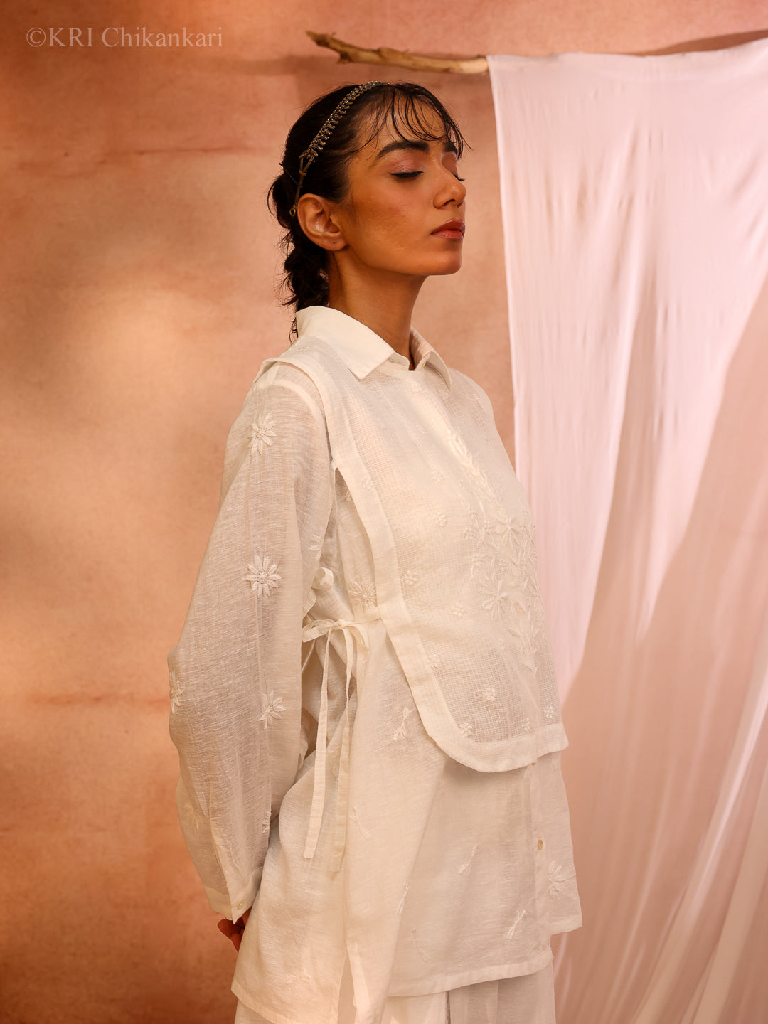 AIRA CHIKANKARI WHITE COTTON BIB SET