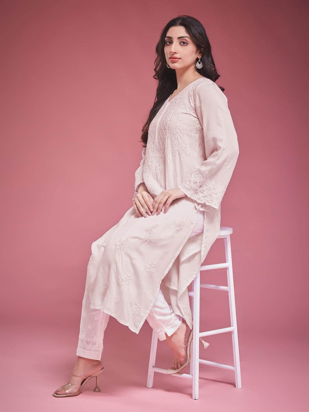 AAINA Chikankari Modal Kurta - KRI CHIKANKARI