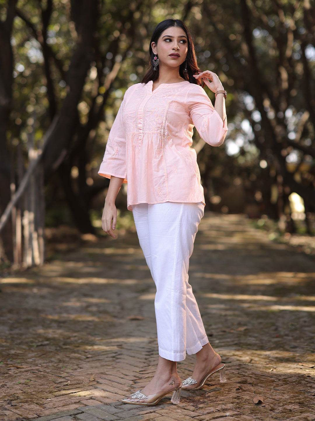 ZUBI Chikankari Mul Top - KRI CHIKANKARI