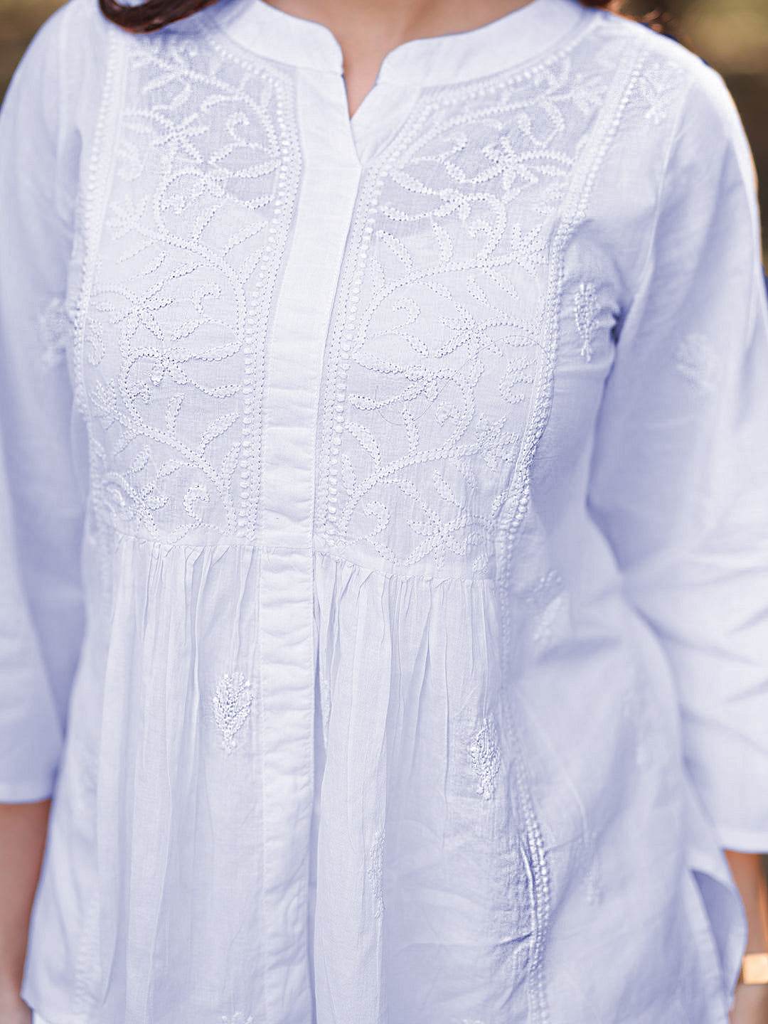 ZUBI Chikankari Mul Top - KRI CHIKANKARI