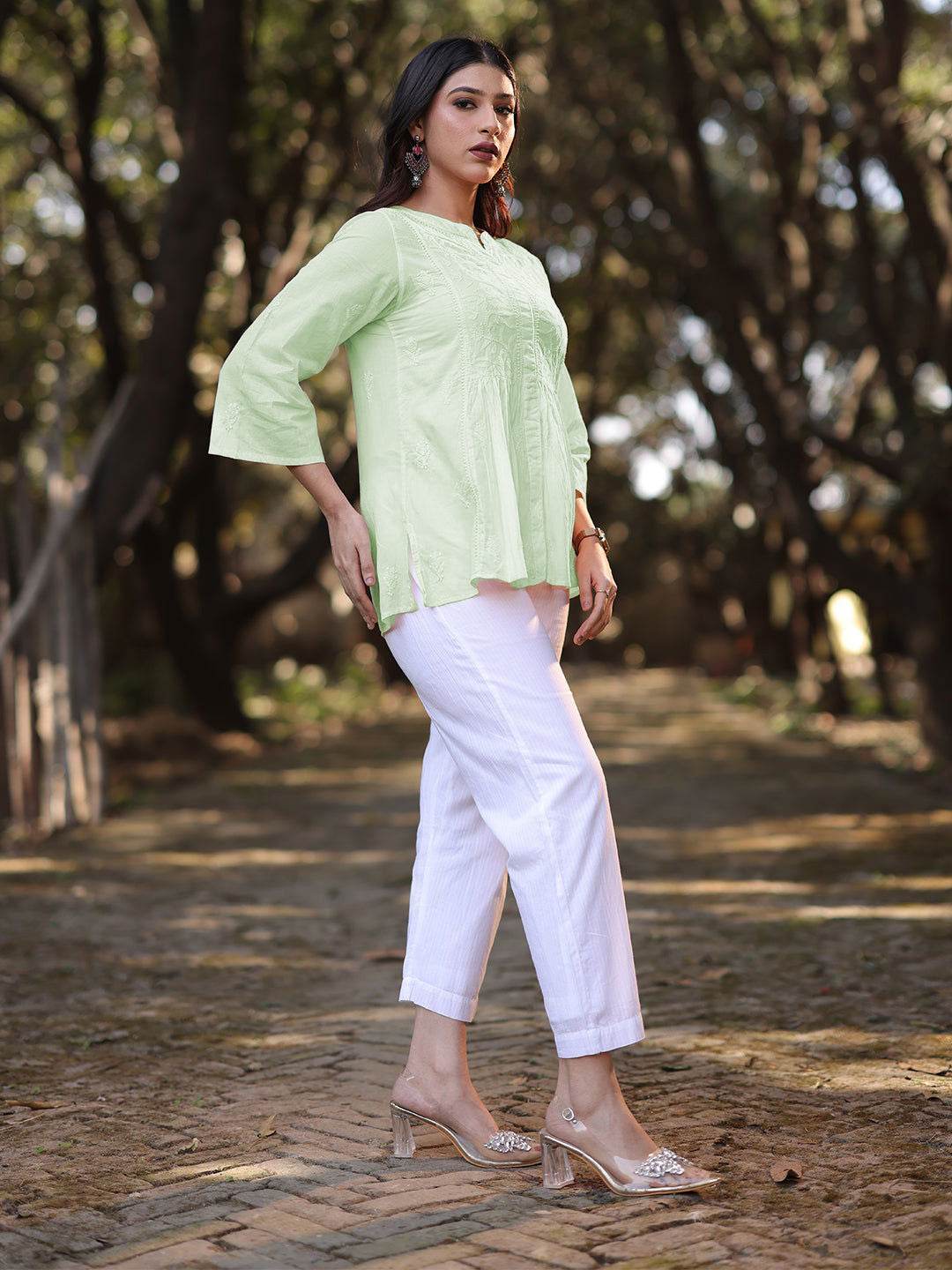 ZUBI Chikankari Mul Top - KRI CHIKANKARI